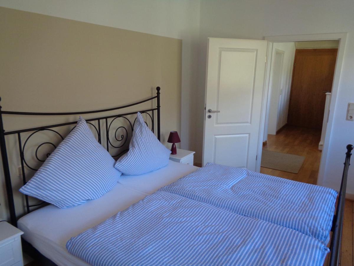 Ferienwohnung Altes Pfarrhaus Mit Flair Und Moselblick Brauneberg Extérieur photo