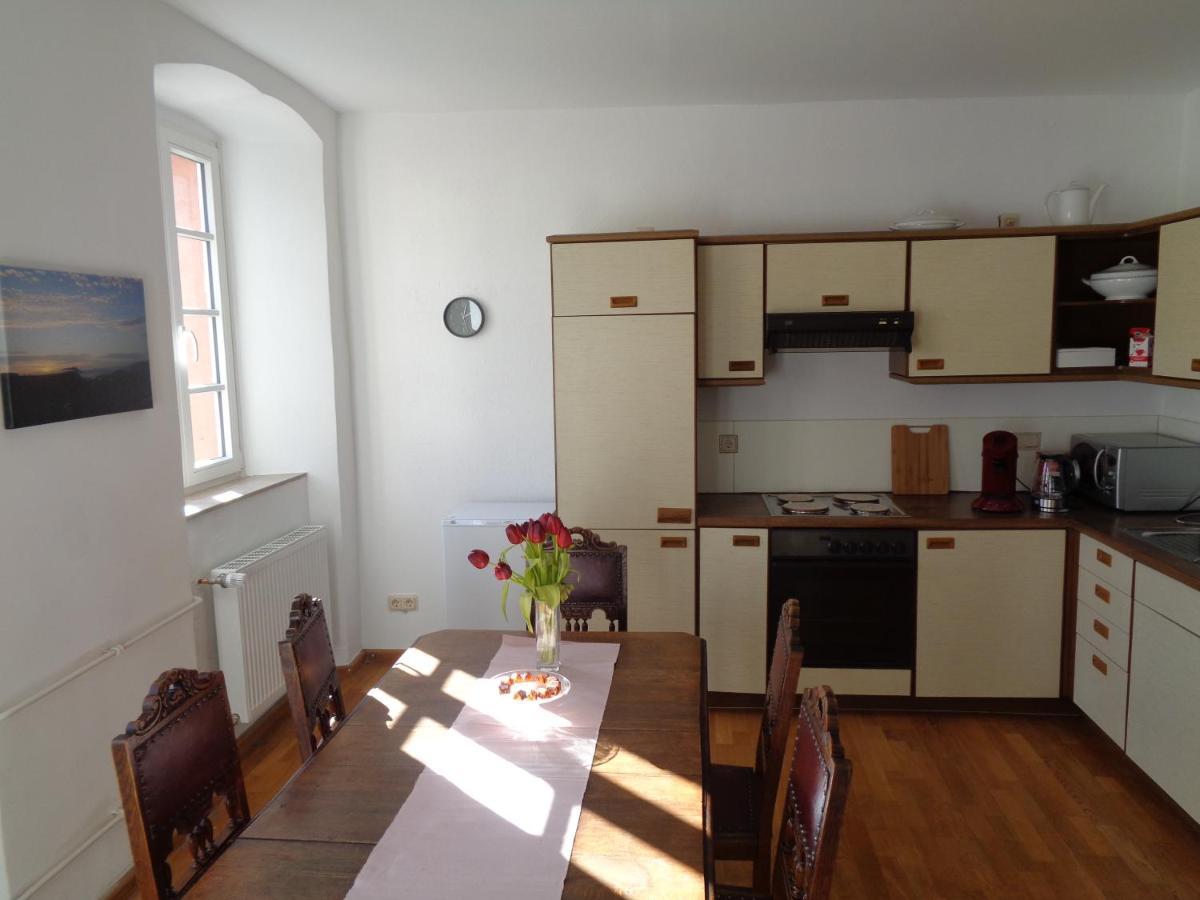Ferienwohnung Altes Pfarrhaus Mit Flair Und Moselblick Brauneberg Extérieur photo